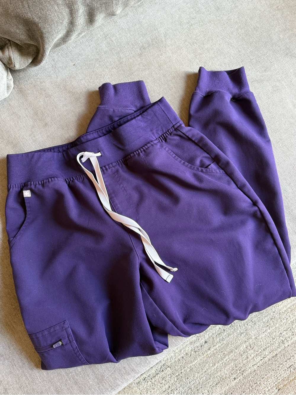 Figs women’s Purple Jogger Sweatpants with Drawstring